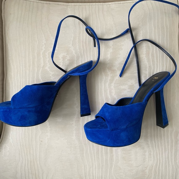 Velvet platform heals - Picture 3 of 5